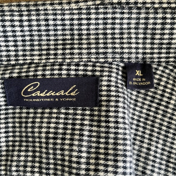 ROUNDTREE & YORKE Gingham Button Down Shirt - Picture 3 of 3